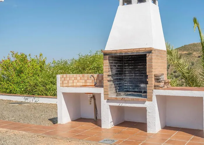 Awesome Home In Almachar With Wifi