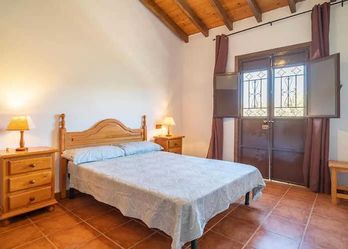 Awesome Home In Almachar With Wifi